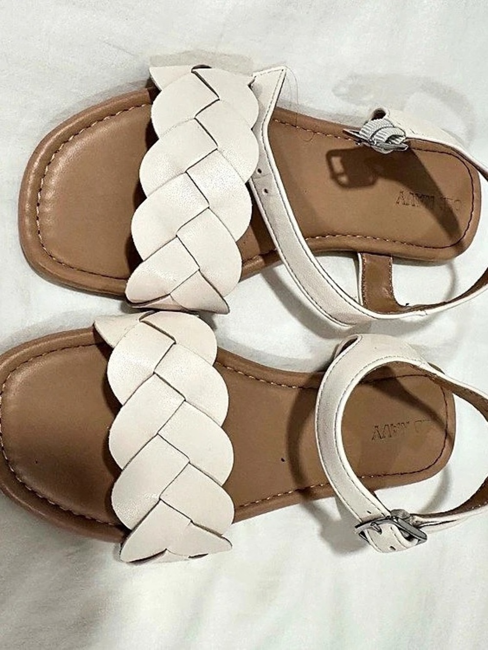 Old Navy Kids Braided Sandals in White size 1
